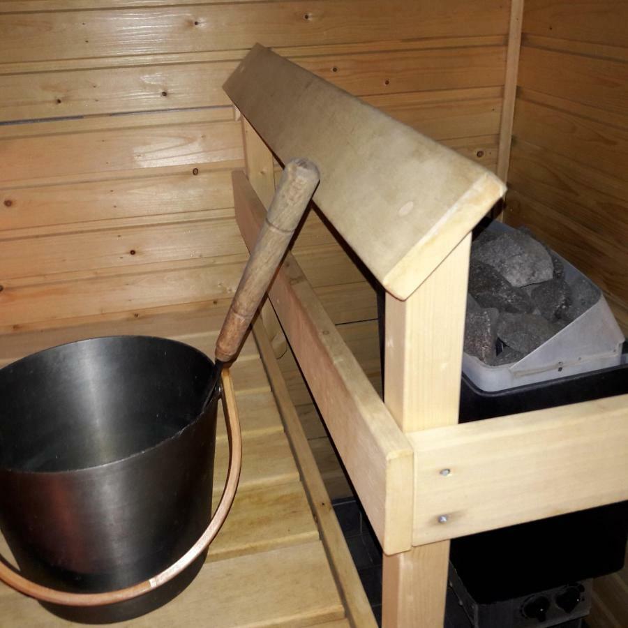 Koti Pyhaejaerven Rannalla Tampereella Eksteriør bilde